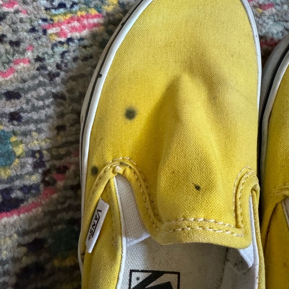 Yellow Vans - Picture 3 of 8